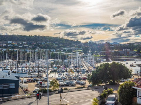 Marina View Apartment - Accommodation Search 9