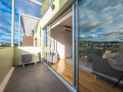 Marina View Apartment - Accommodation Search 2