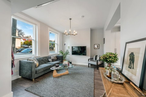 City Retreat Hobart - Accommodation Search 0