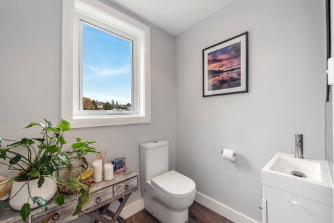 City Retreat Hobart - Accommodation Search 8