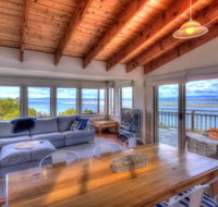 The Strand  On the edge of the beach - Accommodation Search