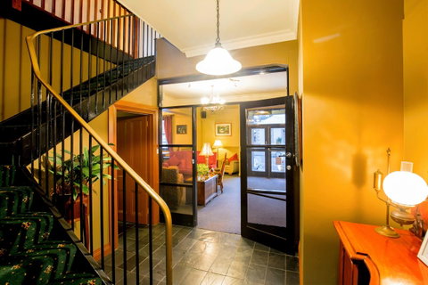 The Tasmanian Inn - Accommodation Search 34