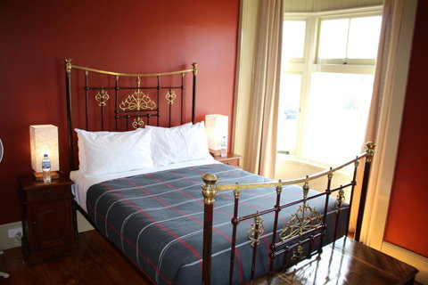 The Tasmanian Inn - Accommodation Search 21