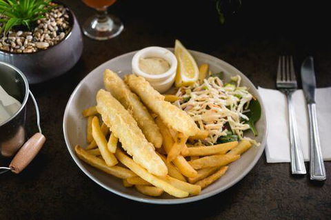 Shoreline Hotel - Accommodation Search 7