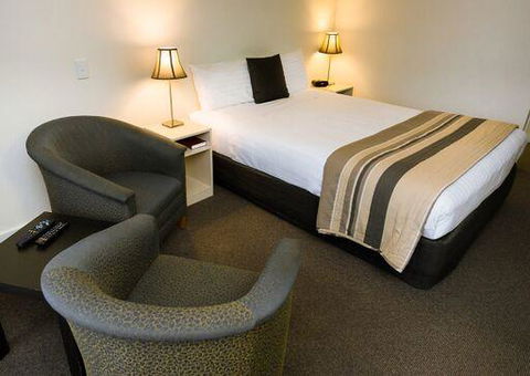 Shoreline Hotel - Accommodation Search 38