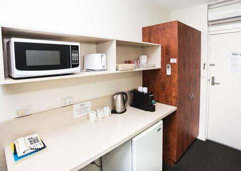 Shoreline Hotel - Accommodation Search 29