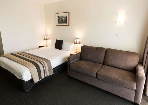 Shoreline Hotel - Accommodation Search 32