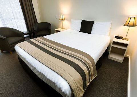 Shoreline Hotel - Accommodation Search 40