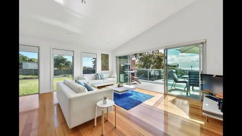 Seas The Day - Seaside Getaway - Accommodation Search 0