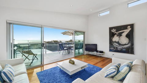 Seas The Day - Seaside Getaway - Accommodation Search 4