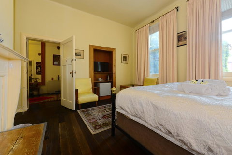 Edinburgh Gallery Bed & Breakfast - Accommodation Search 23