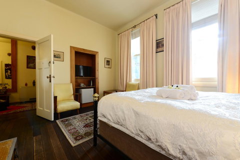 Edinburgh Gallery Bed & Breakfast - Accommodation Search 21