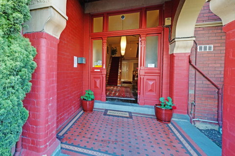 Edinburgh Gallery Bed & Breakfast - Accommodation Search 1
