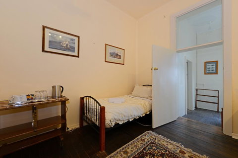Edinburgh Gallery Bed & Breakfast - Accommodation Search 40