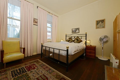 Edinburgh Gallery Bed & Breakfast - Accommodation Search 25
