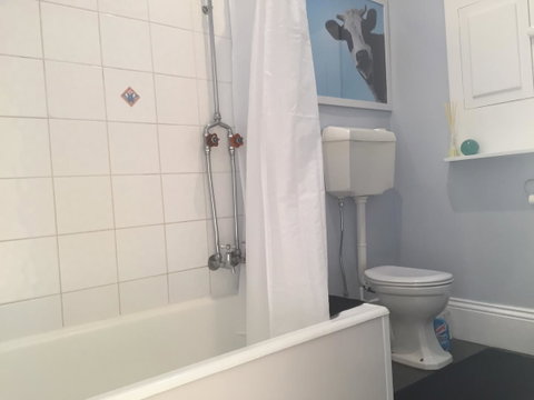 Elizaâ€™s Lovely Home - Accommodation Search 14