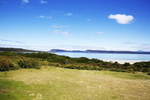 Cloudy Bay Beach House - Accommodation Search 40