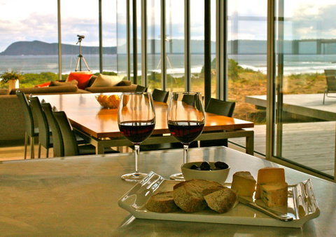 Cloudy Bay Beach House - Accommodation Search 21