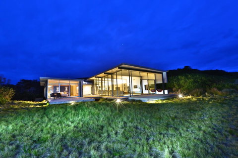 Cloudy Bay Beach House - Accommodation Search 42