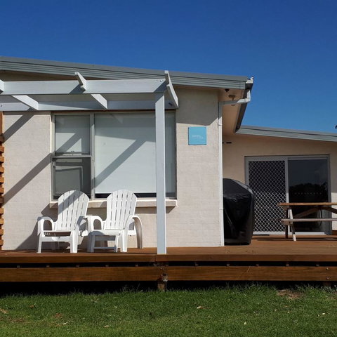 Beach Hut Scamander - Accommodation Search 2