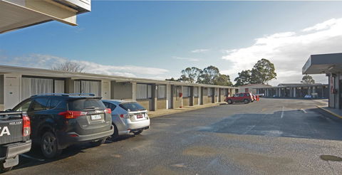 Bridge Hotel - Accommodation Search 12
