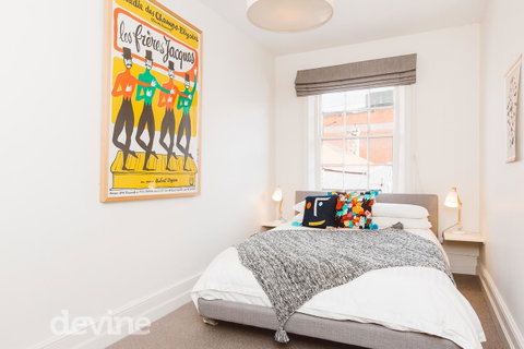 Devine Stays - Westside Apartment On Elizabeth - Accommodation Search 3