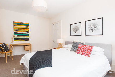 Devine Stays - Westside Apartment On Elizabeth - Accommodation Search 11
