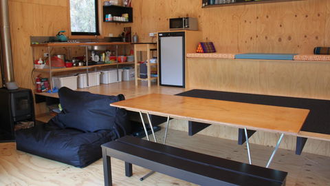 BAY OF FIRES ECO HUT Off Grid Experience At Binalong Bay - Accommodation Search 6