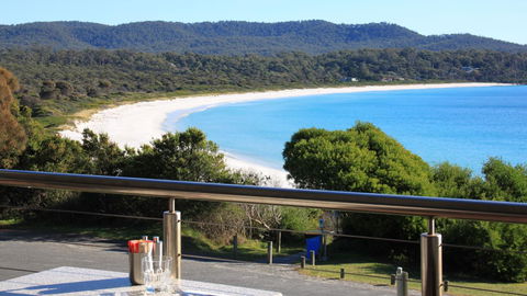 BAY OF FIRES ECO HUT Off Grid Experience At Binalong Bay - Accommodation Search 13