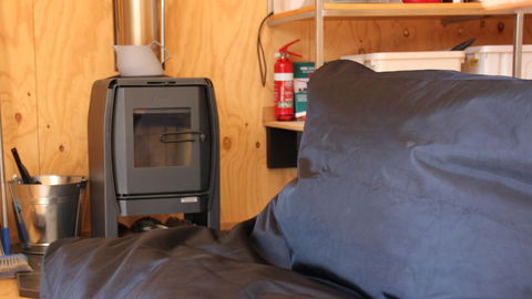 BAY OF FIRES ECO HUT Off Grid Experience At Binalong Bay - Accommodation Search 7