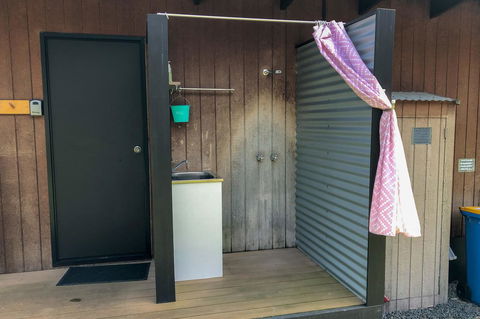 BAY OF FIRES ECO HUT Off Grid Experience At Binalong Bay - Accommodation Search 17