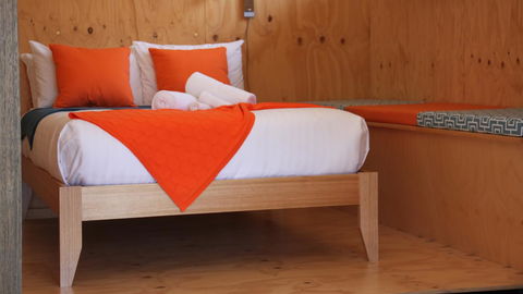 BAY OF FIRES ECO HUT Off Grid Experience At Binalong Bay - Accommodation Search 3