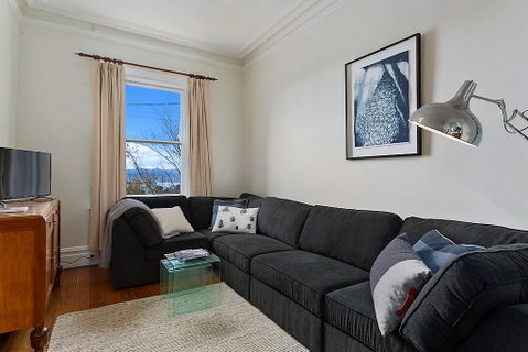 WEST NEST | Classic 3BR Hobart Terrace BEST Location, View, Close To City - Accommodation Search 3
