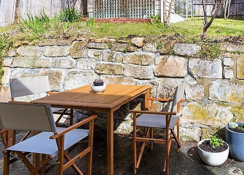 WEST NEST | Classic 3BR Hobart Terrace BEST Location, View, Close To City - Accommodation Search 21