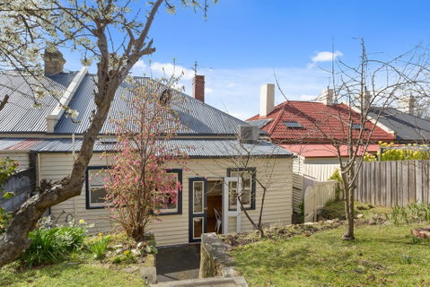 WEST NEST | Classic 3BR Hobart Terrace BEST Location, View, Close To City - Accommodation Search 17