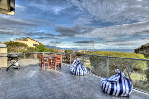 Blue Waves - Accommodation Search 0