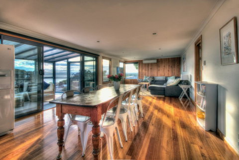 Blue Waves - Accommodation Search 9