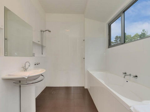 Cloudy Bay Lagoon Estate - Accommodation Search 14