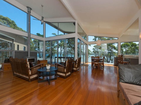 Cloudy Bay Lagoon Estate - Accommodation Search 4