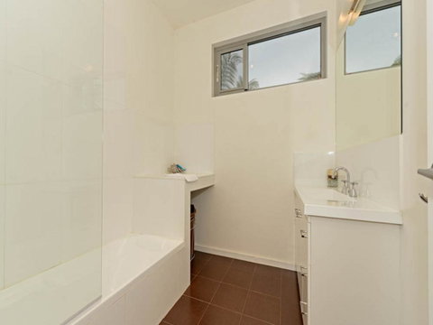 Cloudy Bay Lagoon Estate - Accommodation Search 15