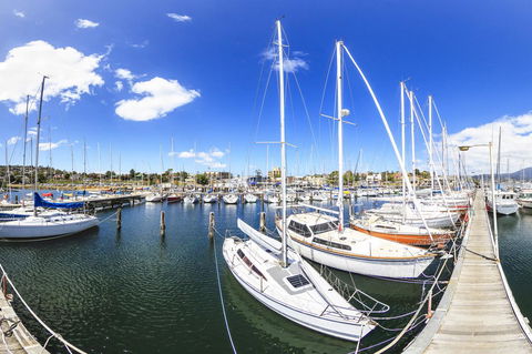 Bellerive Marina View Apartments No 28 - Accommodation Search 24