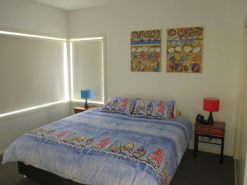 Bellerive Marina View Apartments No 28 - Accommodation Search 12