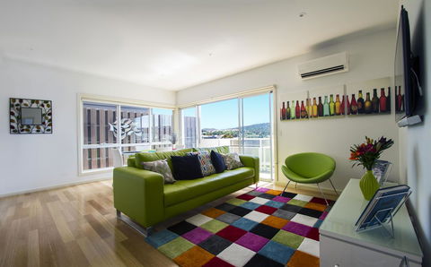 Bellerive Marina View Apartments No 28 - Accommodation Search 3