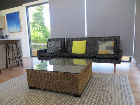 The Town House At The Ice Creamery - Accommodation Search 9