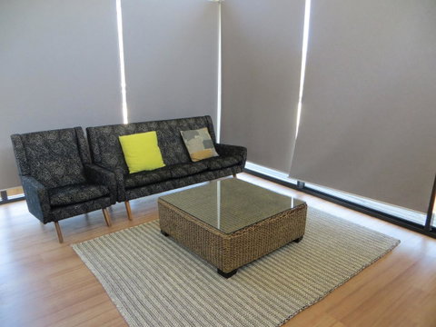 The Town House At The Ice Creamery - Accommodation Search 10