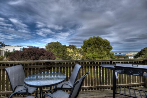 Ar Lan Y Mor - Accommodation Search 1
