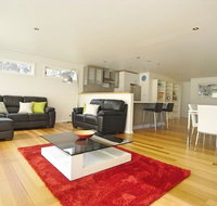 Seaview Apartment - Accommodation Search