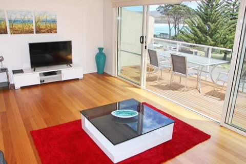 Seaview Apartment - Accommodation Search 1