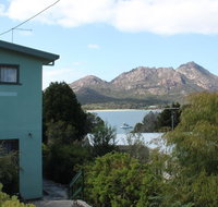 Coles Bay Waterfronter 2 - Accommodation Search