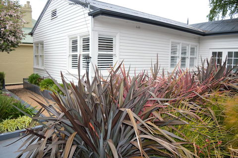 Lyttleton Cottage - Accommodation Search 26